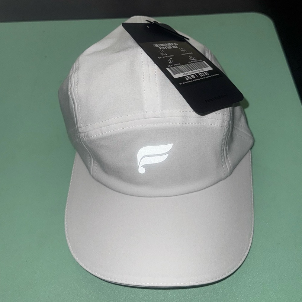 Fabletics Fundamental Ponytail Hat - One Size, White, NWT!